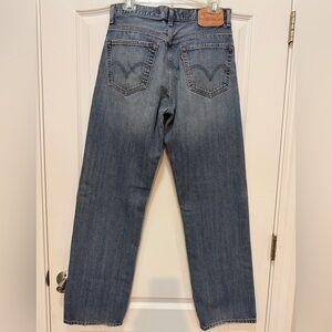 Levi's 559 Men’s Relaxed Straight Medium Wash Jeans, Size 32x34